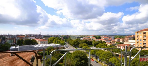 1 bedroom Apartment in Turin, Italy No. 322116 3