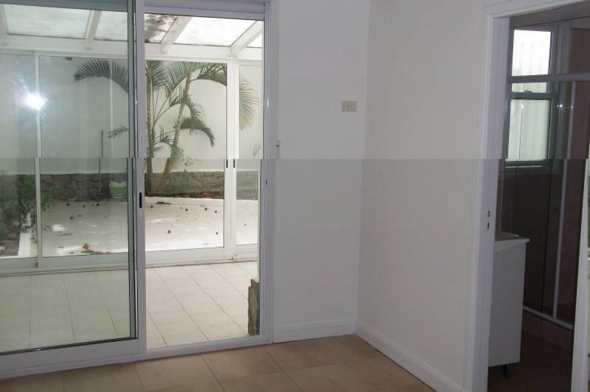 2 bedrooms House in Buenos Aires, Argentina No. 76271