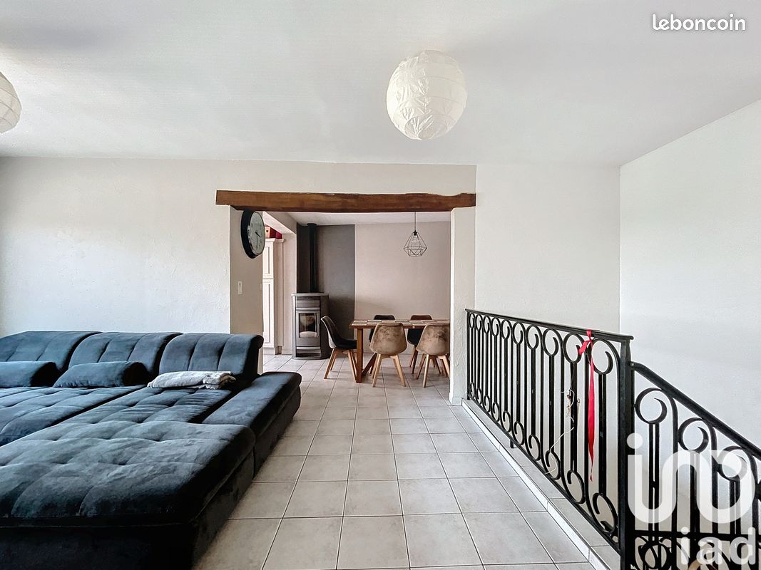 3 chambres Maison de ville à Châtillon-sur-Marne, France No. 46226