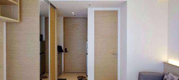 Studio in the Condo in Watthana, Thailand No. 10054 4