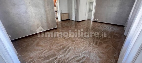 3 Schlafzimmer Wohnung in Modena, Italy, Nr. 348847 7