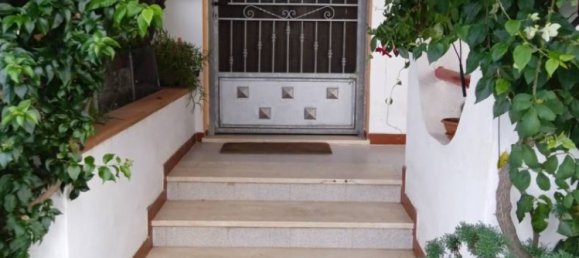 Villa de 3 dormitorios en Vibo Valentia, Italy No. 80694 4