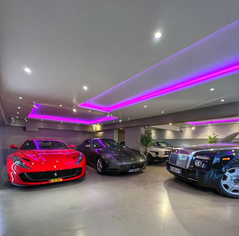 186m² Parking in Paris, France No. 143731