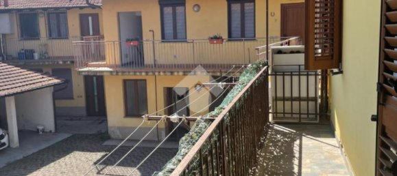 Apartamento de 2 dormitorios en Cardano al Campo, Italy No. 329609 13