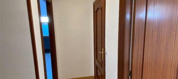 Dúplex de 3 dormitorios en León, Spain No. 163510 14