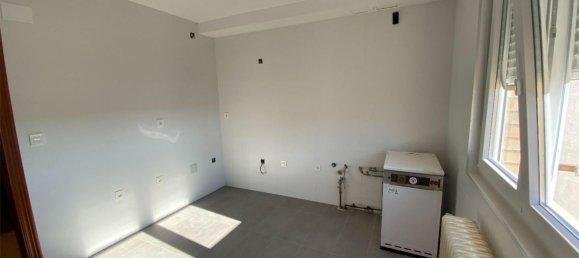 Dúplex de 3 dormitorios en León, Spain No. 163510 4