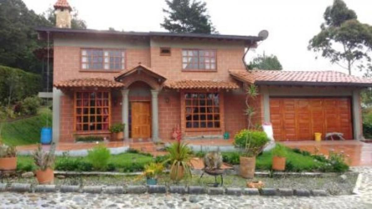 4 bedrooms House in Antioquia, Colombia No. 1196