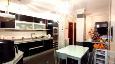 4 bedrooms Apartment in Basque Autonomous Community, Spain No. 238469