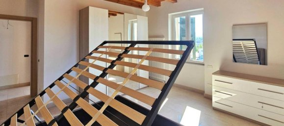 Apartamento de 4 habitaciónes en Sarzana, Italy No. 17237 16