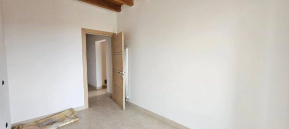 Apartamento de 4 habitaciónes en Sarzana, Italy No. 17237 25