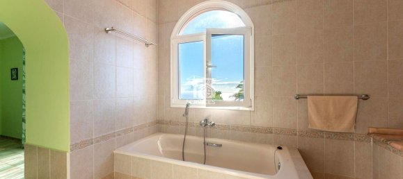 3 bedrooms House in Candelaria, Spain No. 184157 17