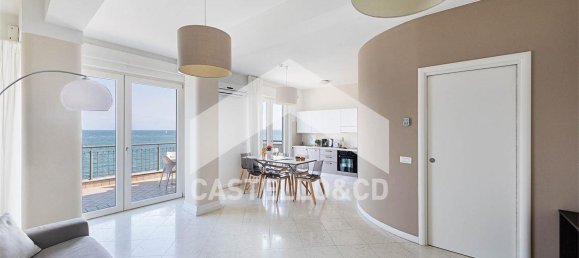 20 rooms Hotel in Desenzano del Garda, Italy No. 7007 23