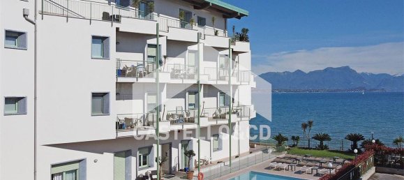 20 rooms Hotel in Desenzano del Garda, Italy No. 7007 24
