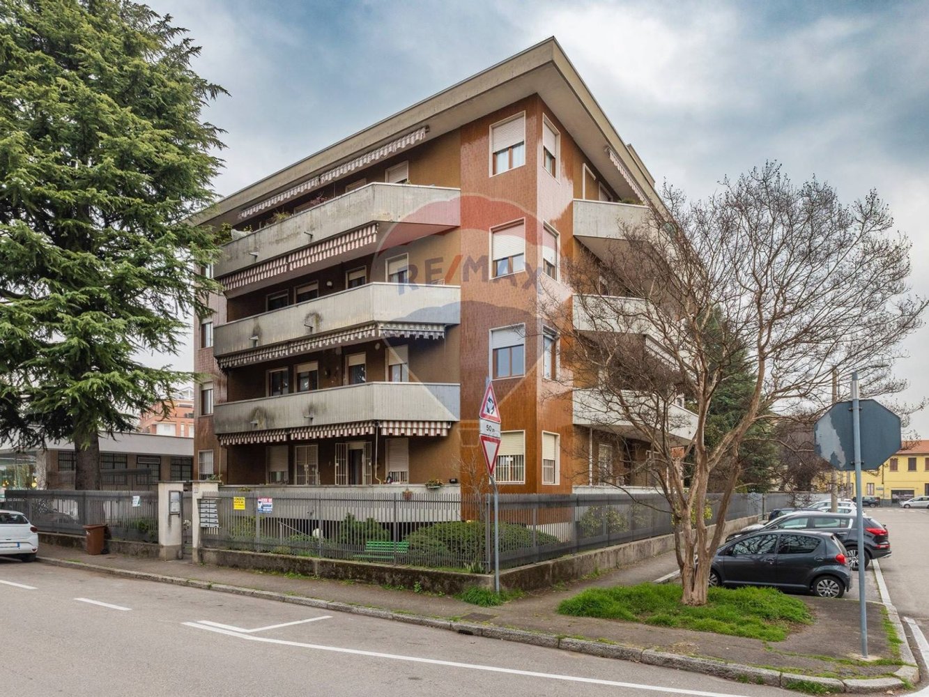 2 bedrooms Apartment in Gallarate, Italy No. 56747