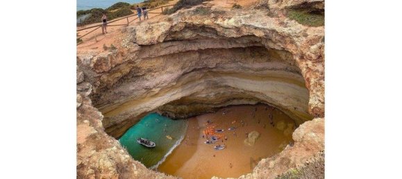 320m² Land in Lagoa, Portugal No. 66848 15