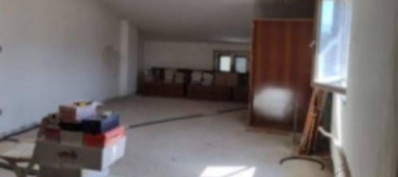 75m² Garage in Guardiagrele, Italy No. 257970 10