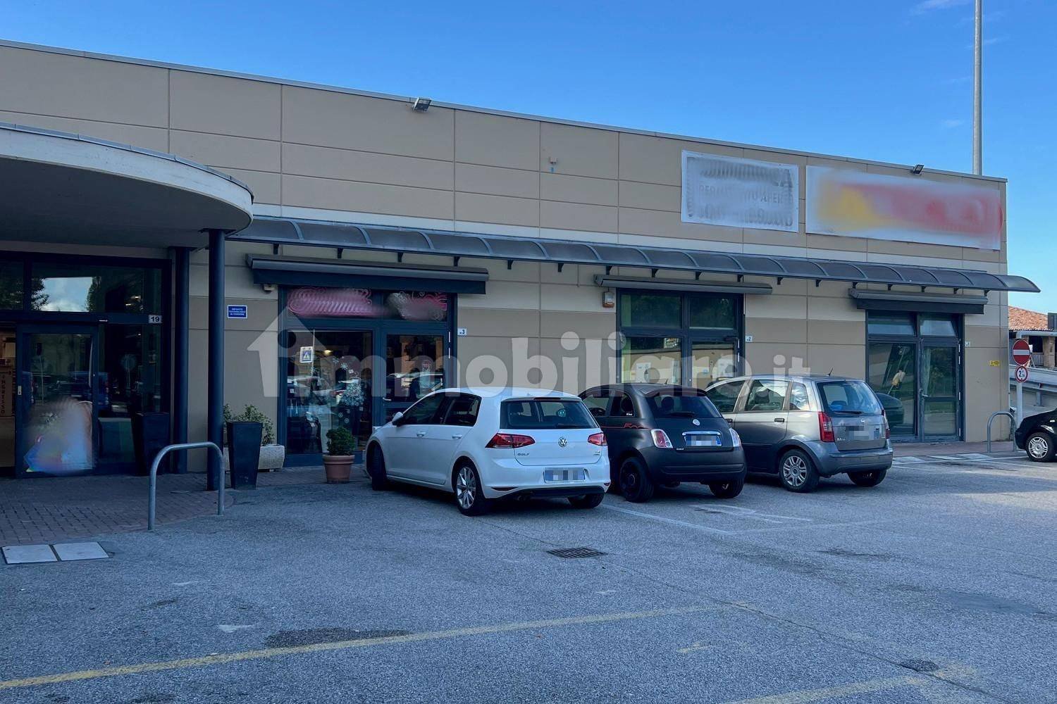 Коммерческая недвижимость 62м² в Минербио, Италия № 316128