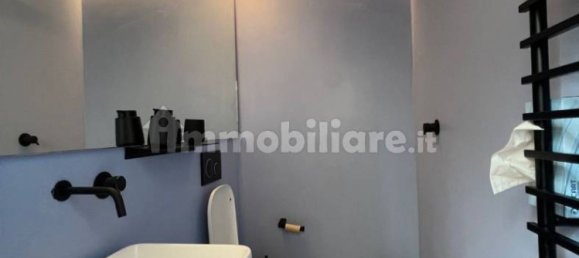2 rooms Commercial property in Florence, Italy No. 51504 2