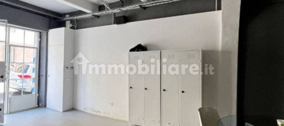 2 rooms Commercial property in Florence, Italy No. 51504 8