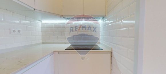 3 bedrooms Apartment in Lisbon, Portugal No. 75671 12