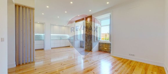 3 bedrooms Apartment in Lisbon, Portugal No. 75671 3