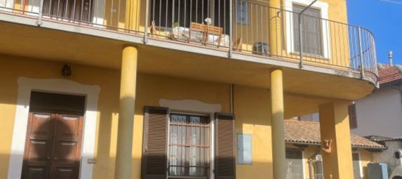 9 rooms House in Carmagnola, Italy No. 83977 4