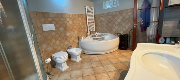 9 rooms House in Carmagnola, Italy No. 83977 50