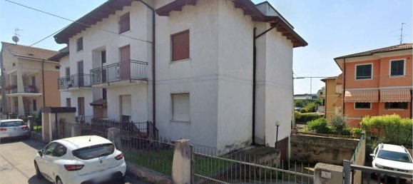 2-salle Appartement à Travagliato, Italy No. 283799 4
