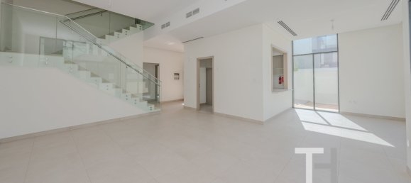 4 Schlafzimmer Villa in Al Furjan, UAE, Nr. 94473 12