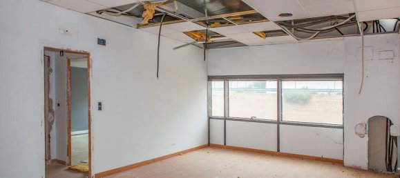 Lagerhaus in La Muela, Spain 560m², Nr. 65123 22