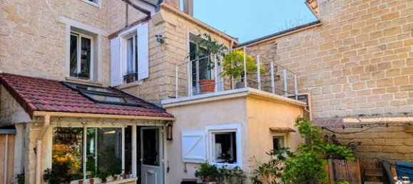 3 غرف نوم منزل في Le Mesnil-le-Roi, France رقم 177888 17