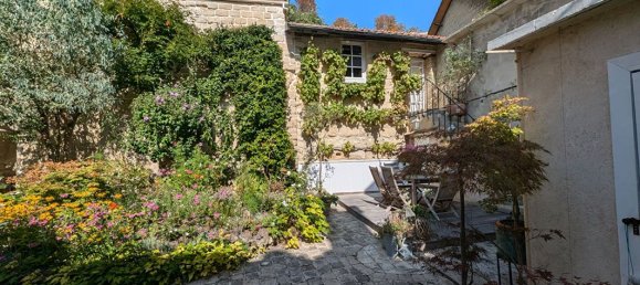 3 غرف نوم منزل في Le Mesnil-le-Roi, France رقم 177888 2