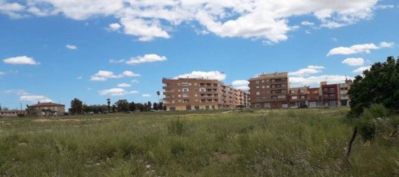  قطعة أرض في La Pobla de Vallbona, Spain رقم 25957 4