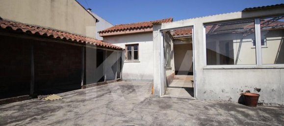 4 bedrooms House in Miranda do Corvo, Portugal No. 67275 9