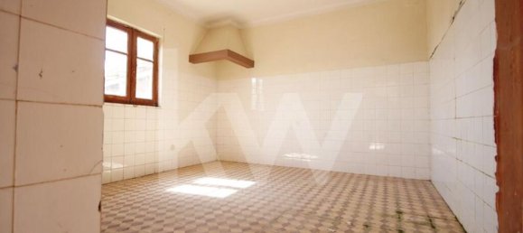 4 bedrooms House in Miranda do Corvo, Portugal No. 67275 6