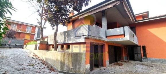 Вилла с 3 комнатами в Казальпустерленго, Италия № 83786 4