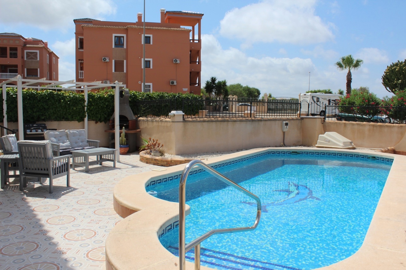 2 bedrooms Apartment in Alicante, Spain No. 142540