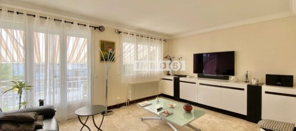 6 chambres Maison à Noisy-le-Grand, France No. 176768 13