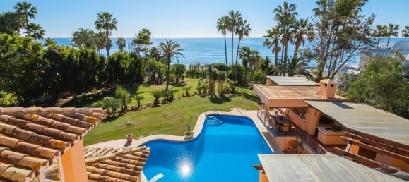 8 bedrooms Villa in Estepona, Spain No. 24220 17