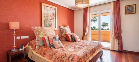 8 bedrooms Villa in Estepona, Spain No. 24220 10