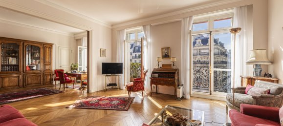 4 bedrooms Apartment in Paris, France No. 134843 2