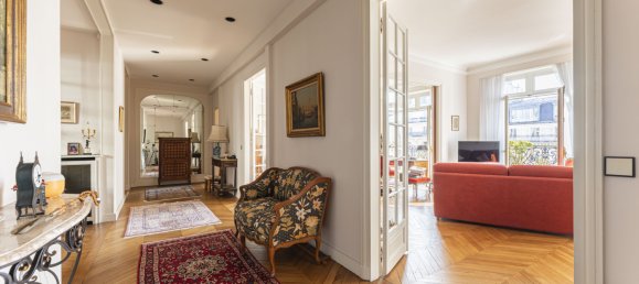 4 bedrooms Apartment in Paris, France No. 134843 4
