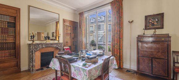 4 bedrooms Apartment in Paris, France No. 134843 5