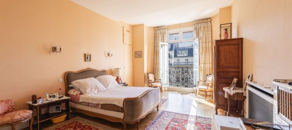 4 bedrooms Apartment in Paris, France No. 134843 6