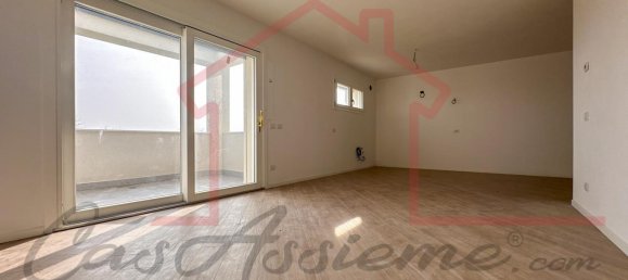 5-salle Appartement à Cassola, Italy No. 238055 4