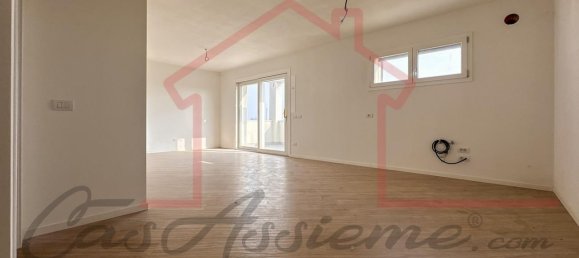 5-salle Appartement à Cassola, Italy No. 238055 6