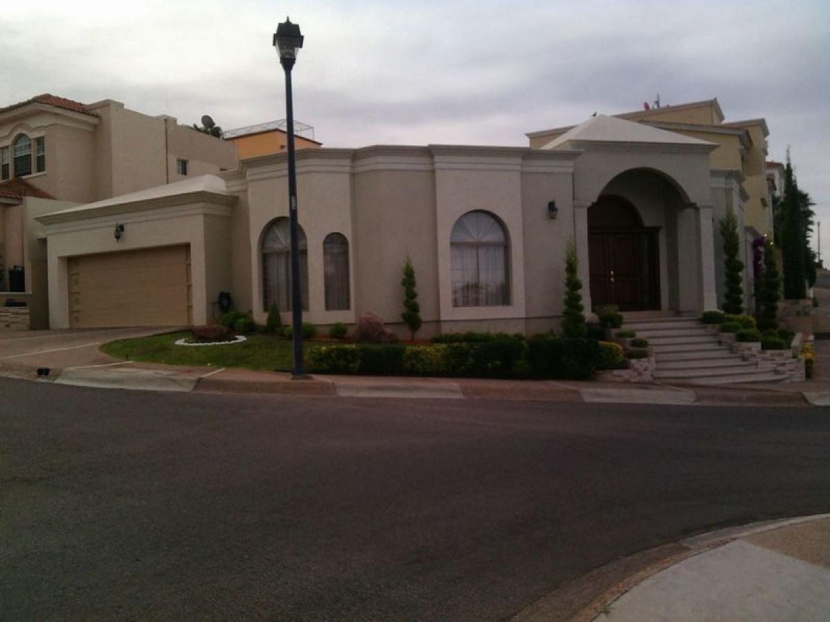 3 bedrooms House in Chihuahua, Mexico No. 148848