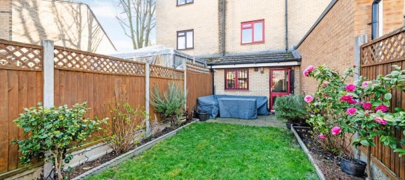 4 bedrooms House in London, United Kingdom No. 9878 6