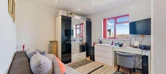 4 bedrooms House in London, United Kingdom No. 9878 16