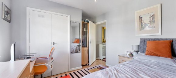 4 bedrooms House in London, United Kingdom No. 9878 15